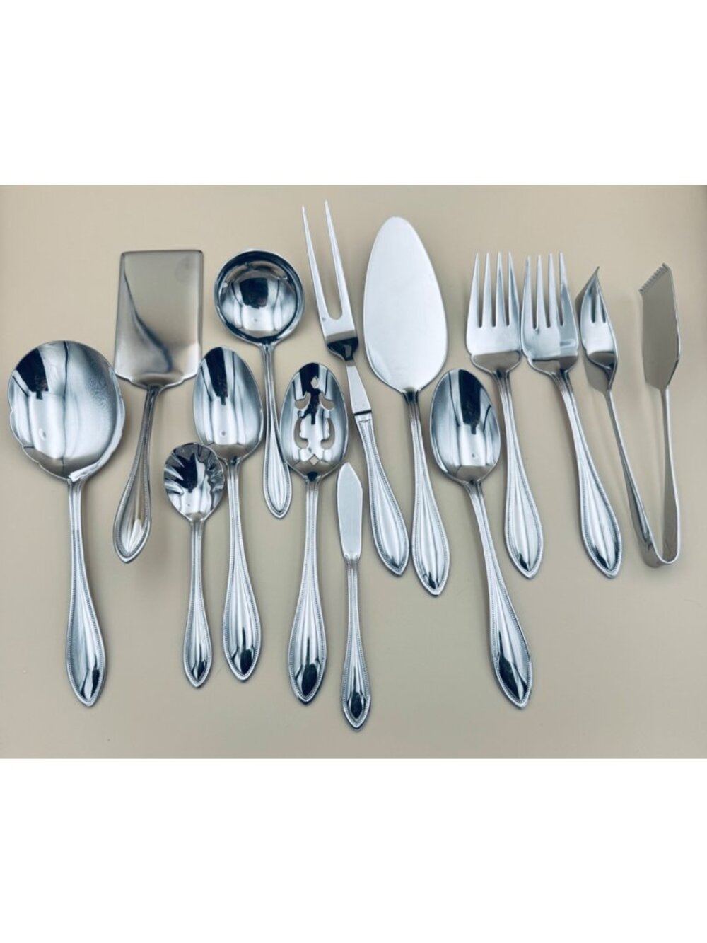 Set of 13 Wallace AMERICAN TRADITION Serving Pieces